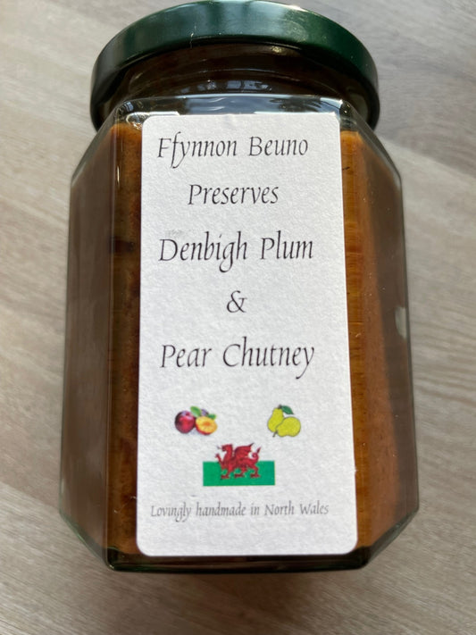 Denbigh plum and pear chutney
